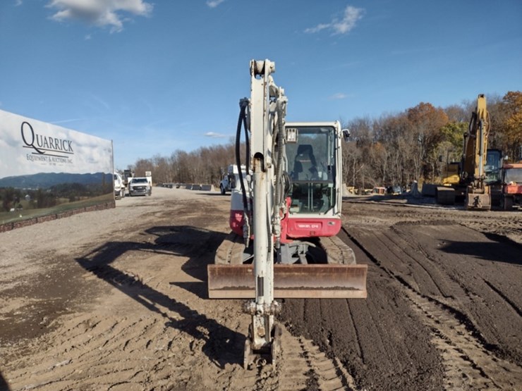 18-takeuchi-tb260cra-excavator-(qea-4048)-image-2