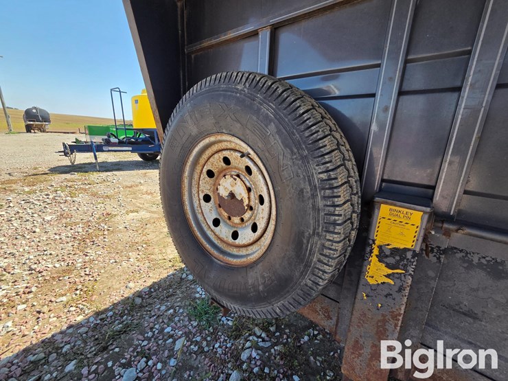 2004-titan-trailer-image-13