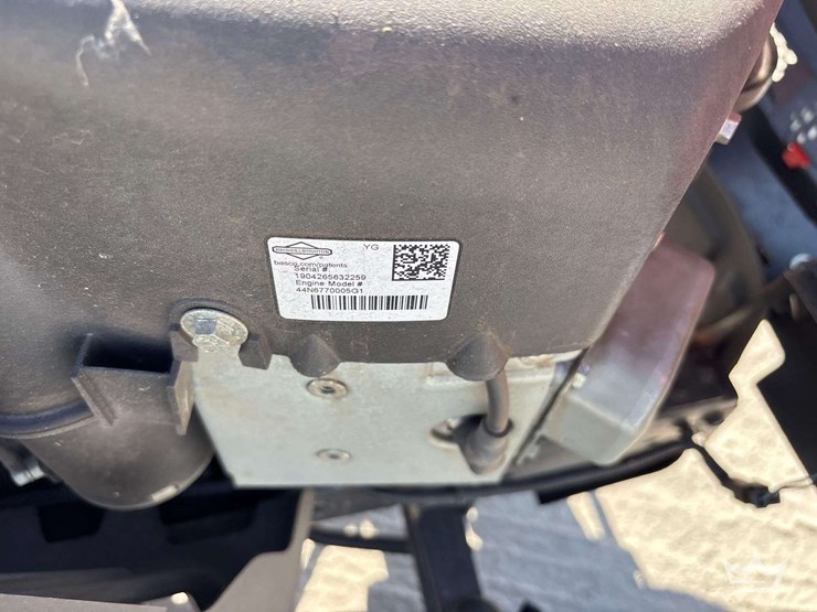 husqvarna-46in-riding-mower-image-8