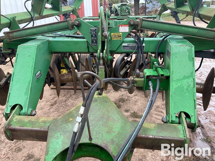 john-deere-635-image-13