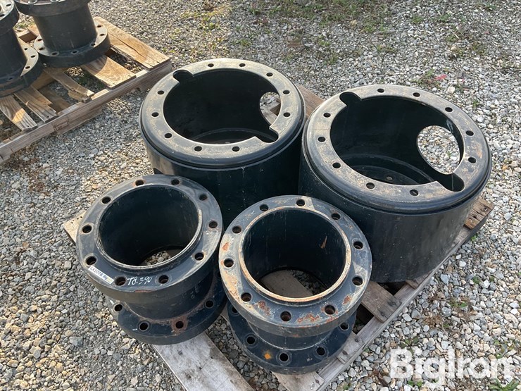 new-holland-390-image-8