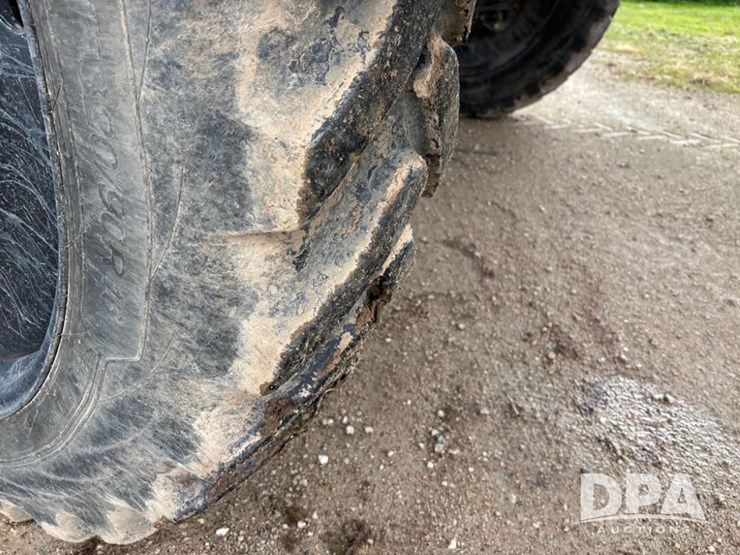 2014-case-ih-3016-image-63