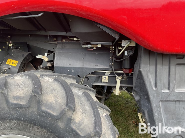 2016-case-ih-8240-image-16