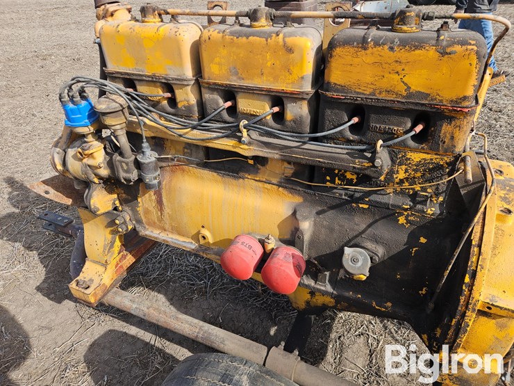 minneapolis-moline-425-a-6-cyl.-power-unit-image-17