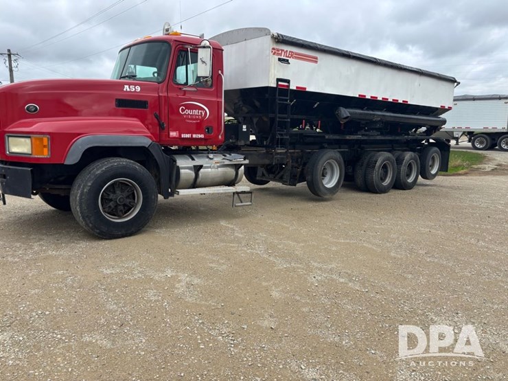 2000-mack-truck-(dr12562-unit-a59)-image-8