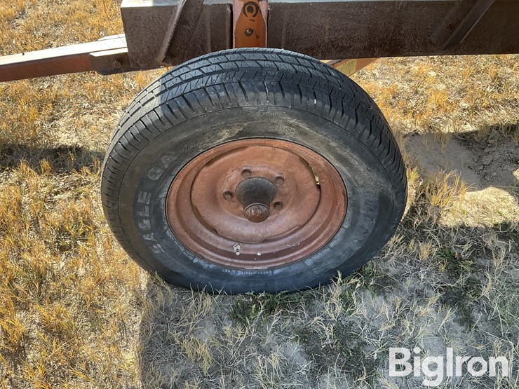 new-holland-180-image-15