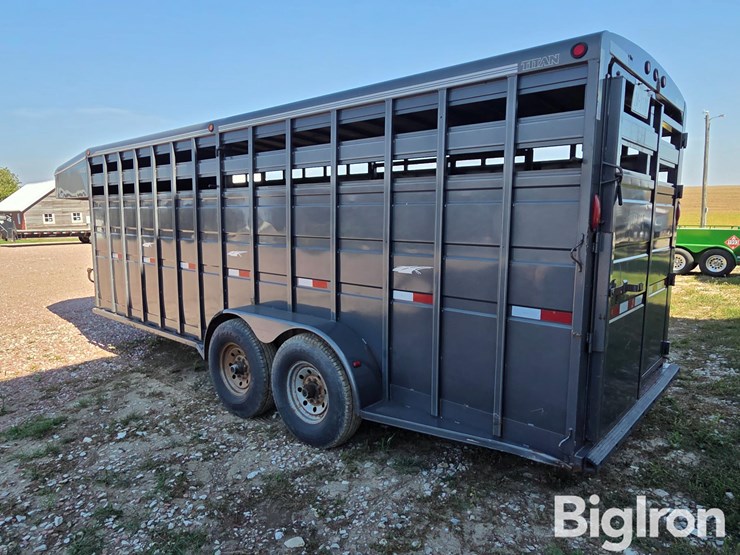 2004-titan-trailer-image-7