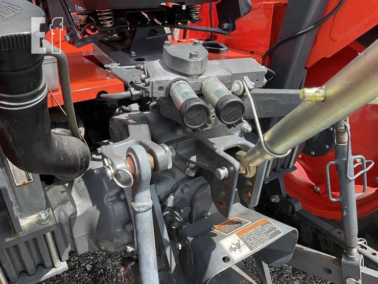 2019-kubota-m5660suh-image-6
