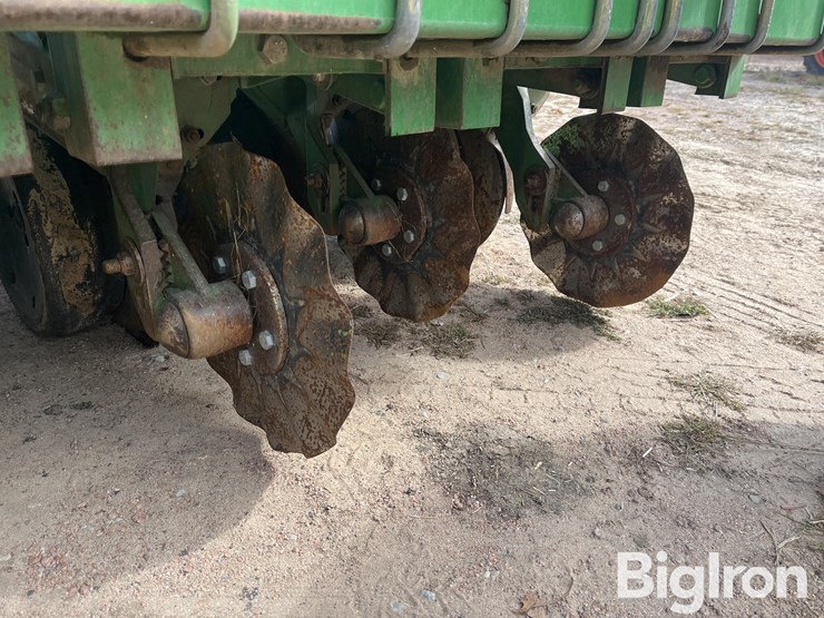 john-deere-1530-image-15