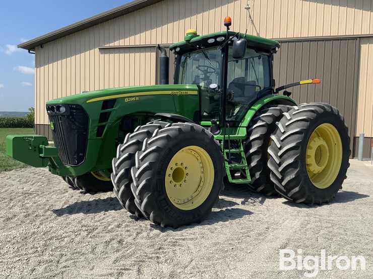 2010-john-deere-8295r-image-1