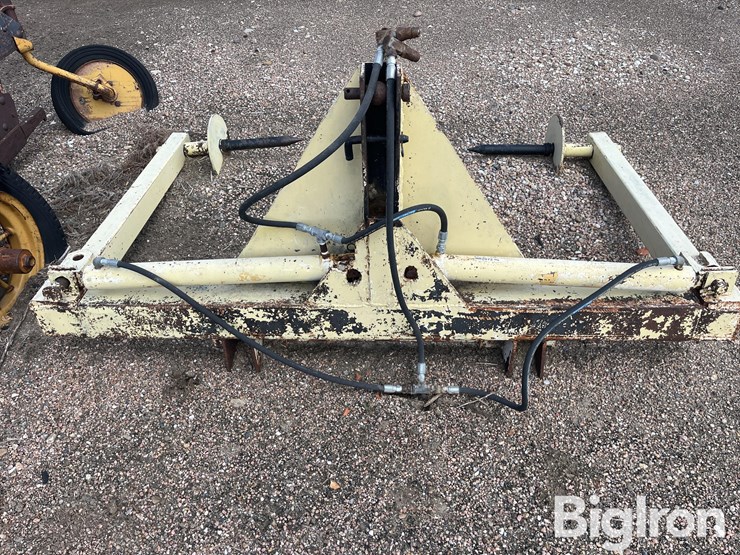 vermeer-3-pt-bale-unroller-image-2