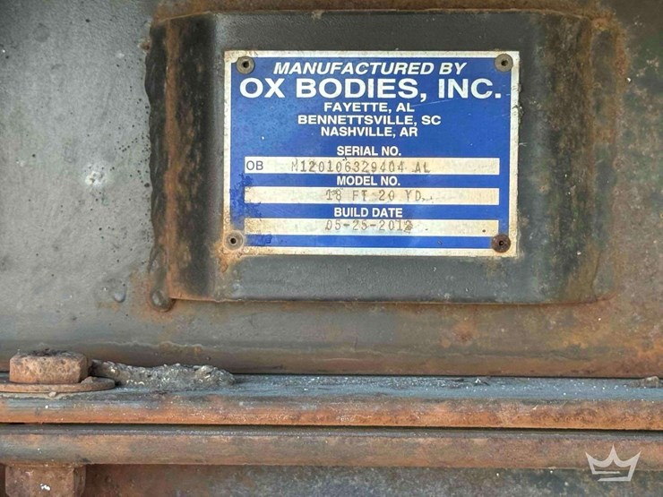 2013-peterbilt-367-image-22