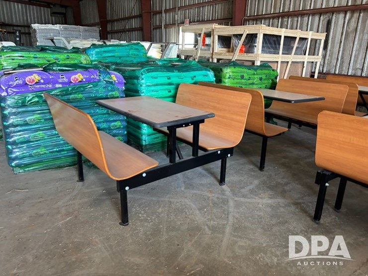 double-booths-(dr12598)-image-2