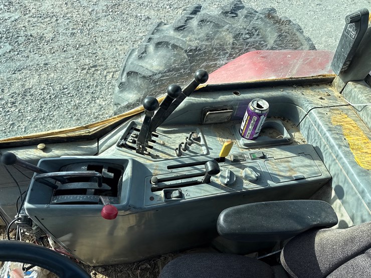 case-ih-7150-image-37