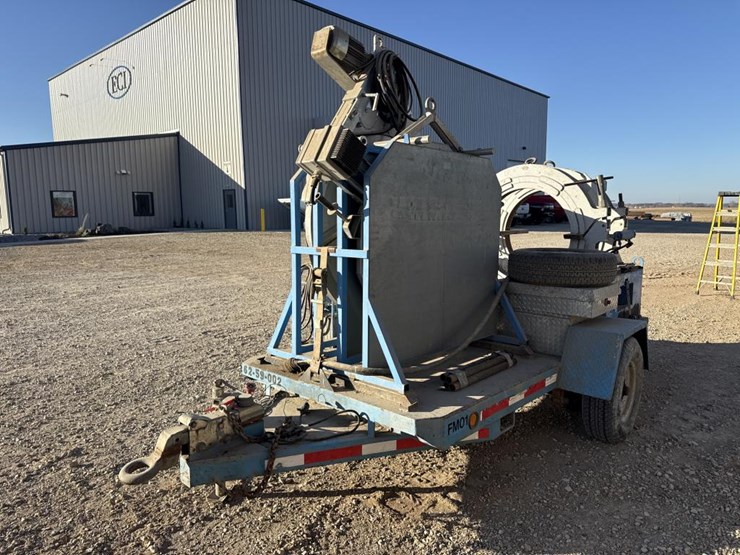 #1477-•-2007-widos-ce07-towable-fusing-machine-image-1