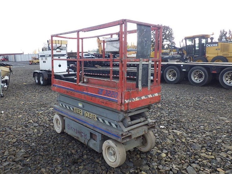 1995-skyjack-sjiii3220-image-3