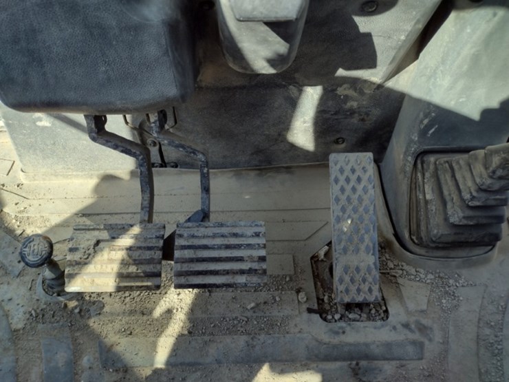 2006-caterpillar-420d-it-image-7