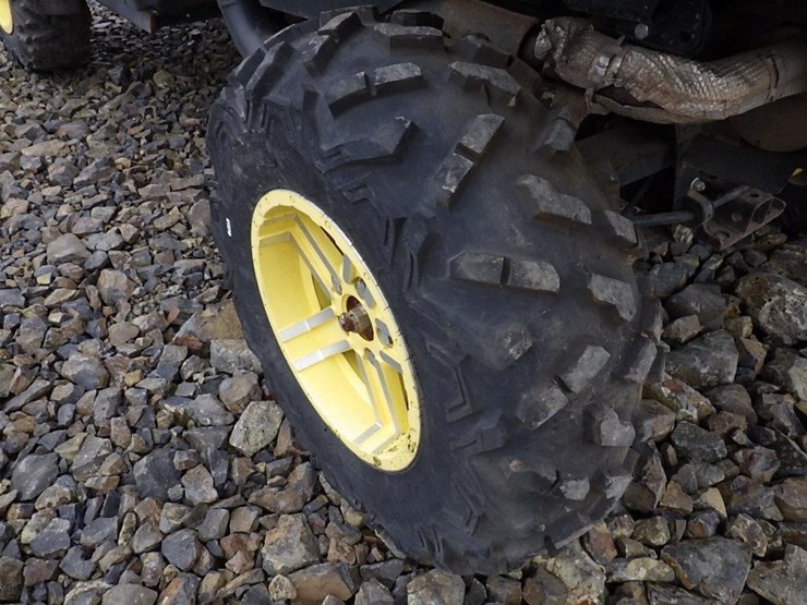 john-deere-gator-image-11