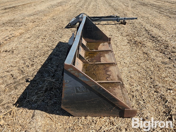 8'-loader-bucket-w/-skid-steer-mounting-plate-or-westendorf-loader-mounts-image-4