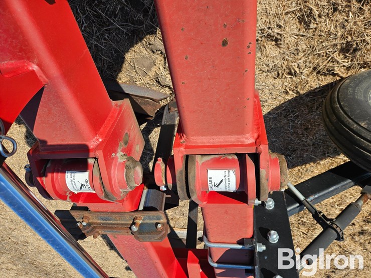 agri-products-12r36-ditcher/hiller-image-12