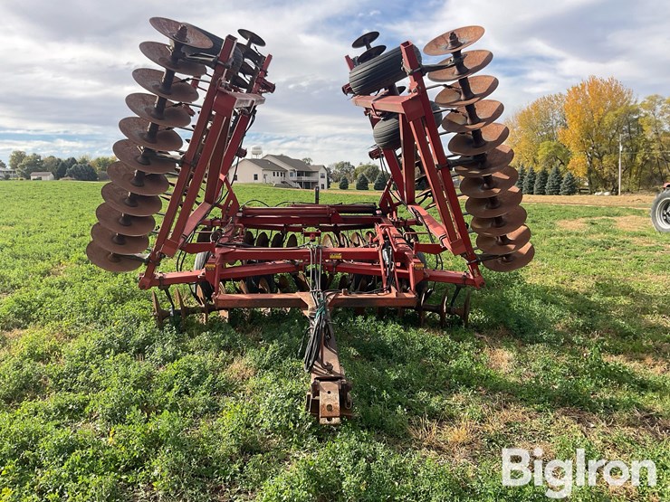 case-ih-3950-image-2