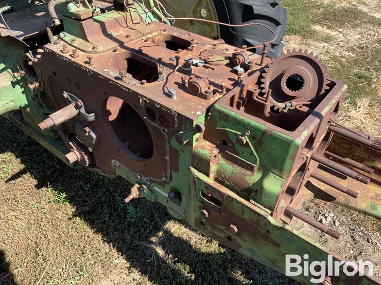 1956-john-deere-720-image-15