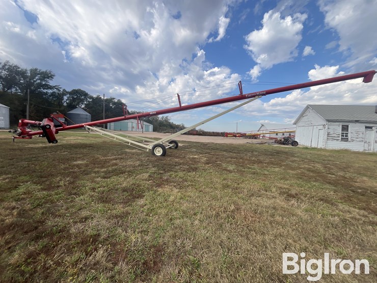 feterl-1072-auger-w/-swing-hopper-image-8