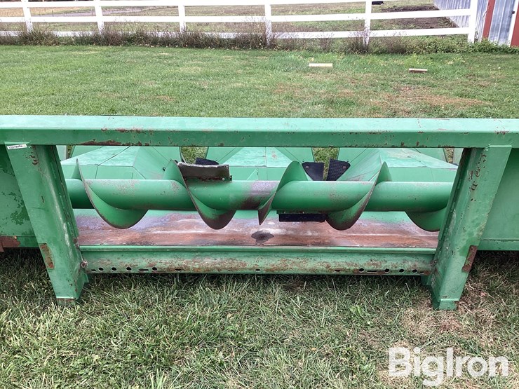 john-deere-444-image-17