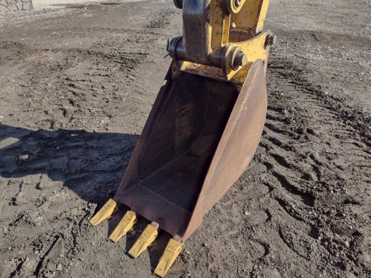 caterpillar-426c-image-28