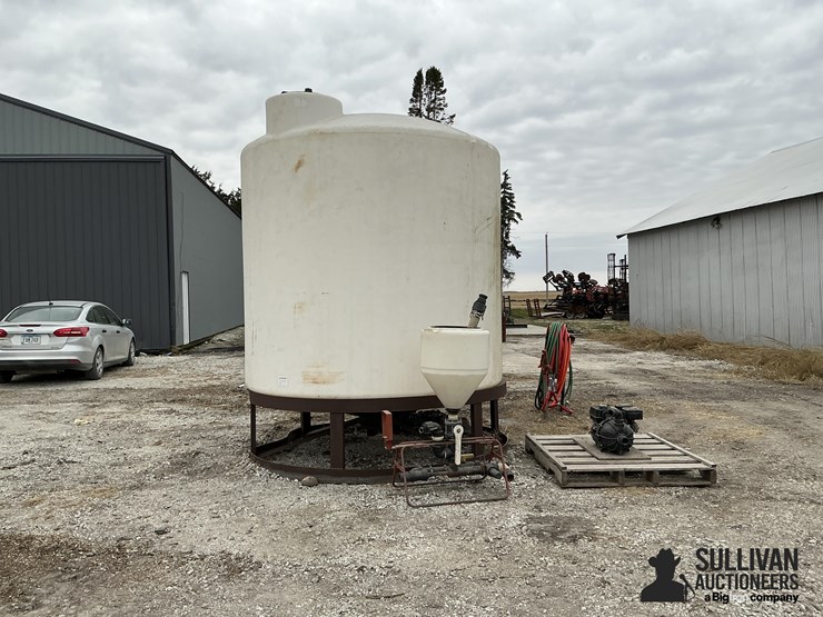ace-roto-mold-water-storage-tank-image-2