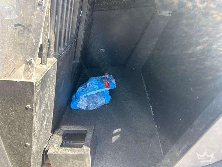 2017-ford-explorer-image-24