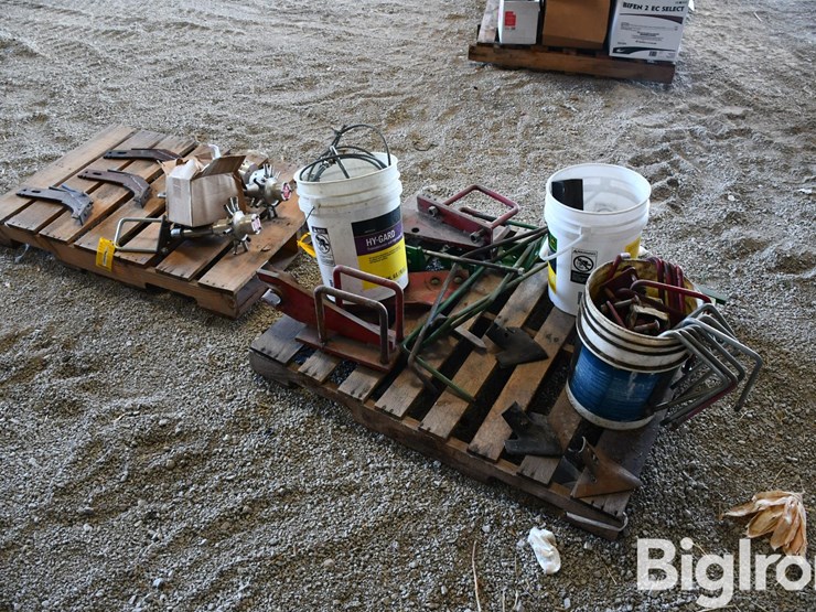 pallets-of-farm-support-image-1