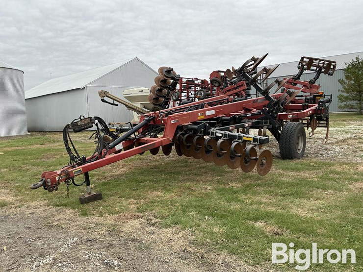 case-ih-870-ecolo-tiger-ripper-image-1