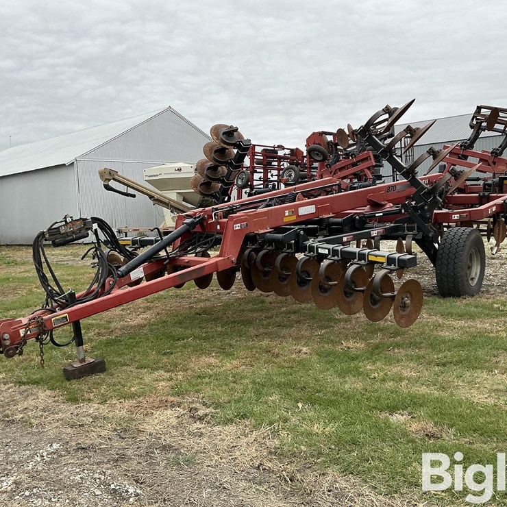 Case IH 870 Ecolo-Tiger Ripper