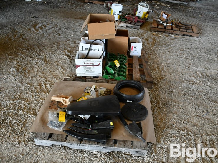 pallets-of-1770-planting-parts-image-4