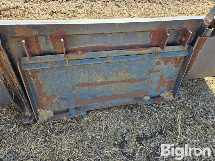 8'-loader-bucket-w/-skid-steer-mounting-plate-or-westendorf-loader-mounts-image-12