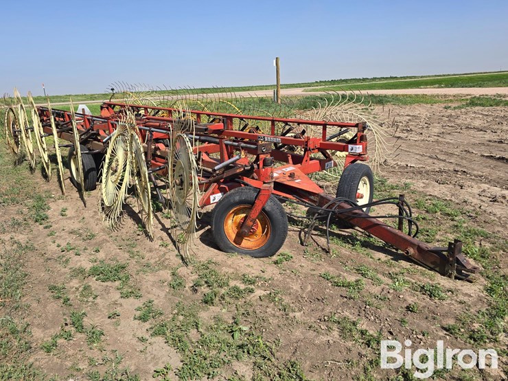 h&s-bi-fold-rake-image-3