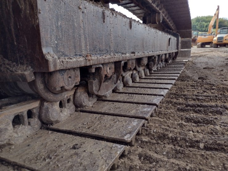 deere-250g-lc-image-25