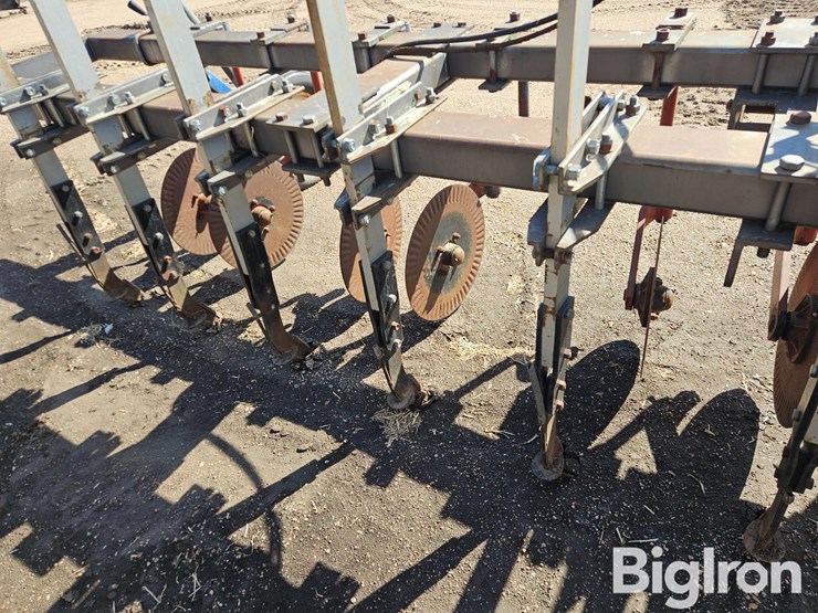 12r18-3-pt.-anhydrous-applicator-image-15