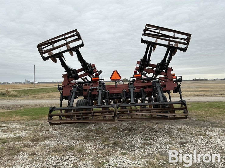 case-ih-870-ecolo-tiger-ripper-image-6