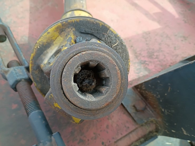 bush-hog-3210-image-13