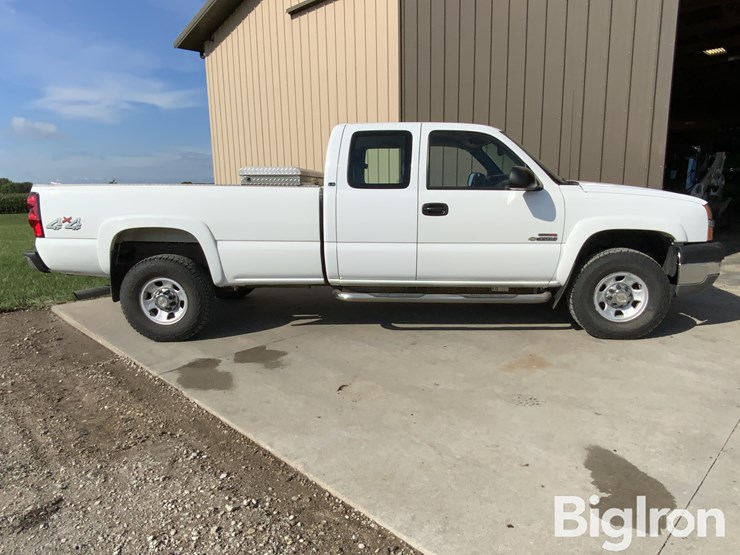 2004-chevrolet-silverado-3500-ls-image-4