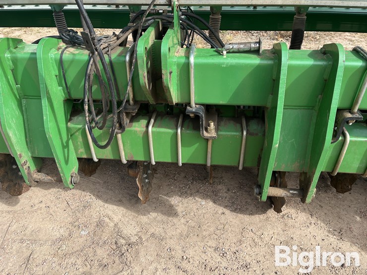 john-deere-1530-image-18