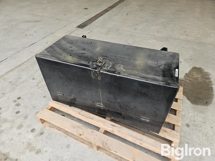 side-mount-truck-tractor-tool-box-image-1