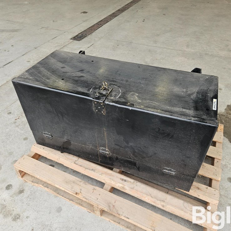 Side Mount Truck Tractor Tool Box