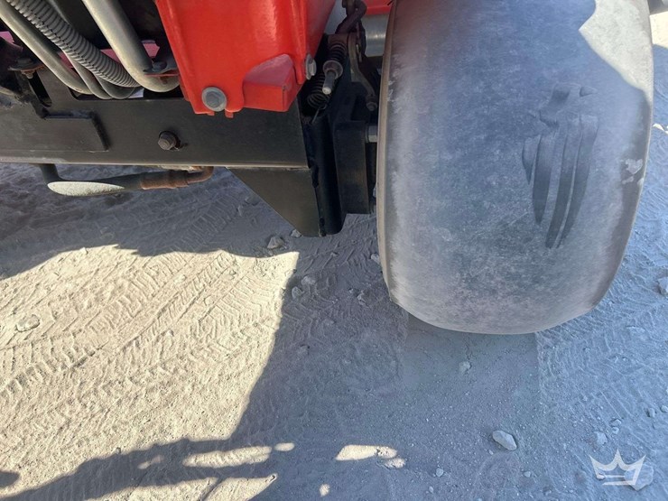 2017-jacobsen-3551-hours-image-18