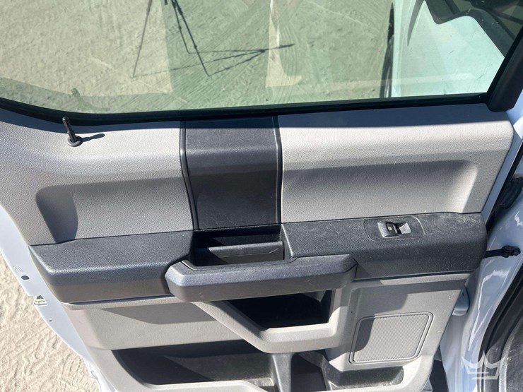 2018-ford-f150-image-21