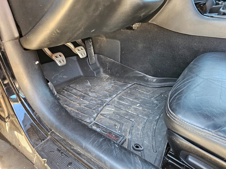 #22774-•-2002-chevrolet-corvette-z06-car-image-34