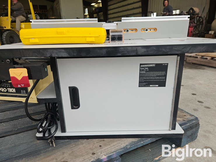 master-force-router-table-&-pro-tech-10"-table-saw-image-8