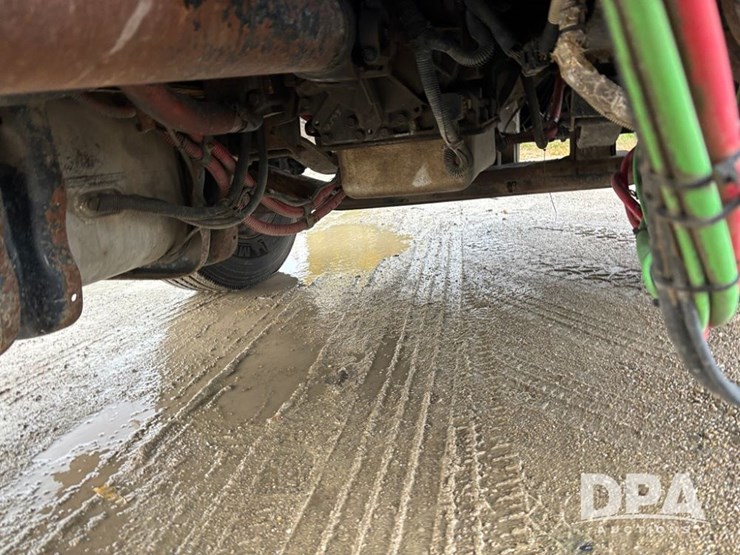 2010-freightliner-business-class-bobtail-truck-(dr12578-unit-221)-image-48